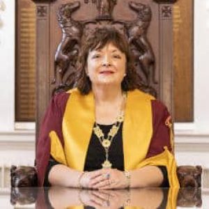 maura-derivan-lsi-president maura-derivan-lsi-president